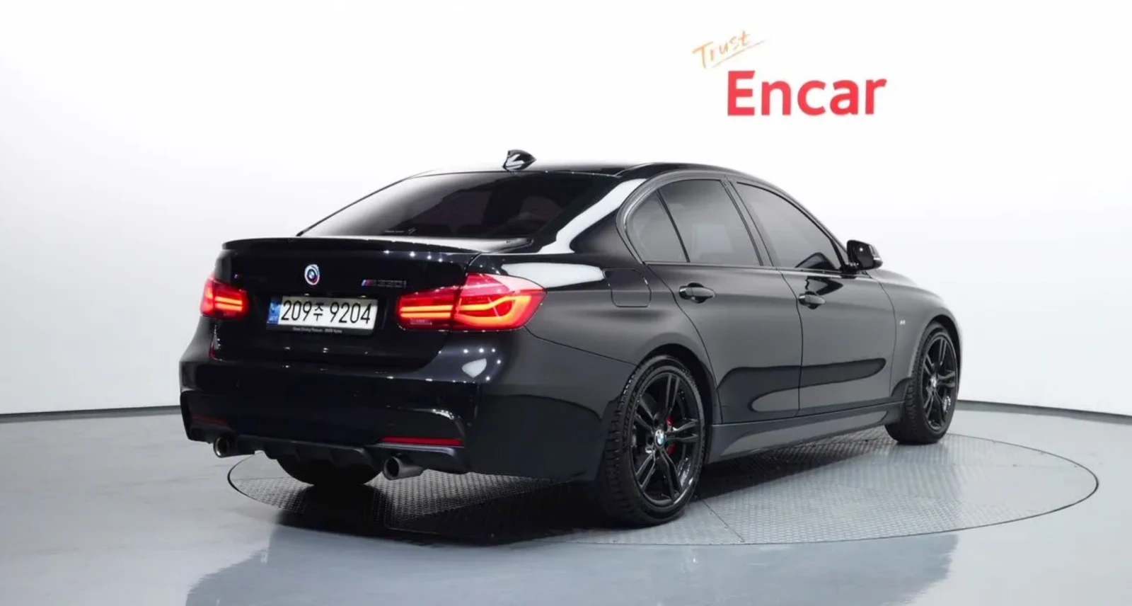 BMW 330 M-pack* Pano* Head Up* Крайна цена* , снимка 2 - Автомобили и джипове - 54564034
