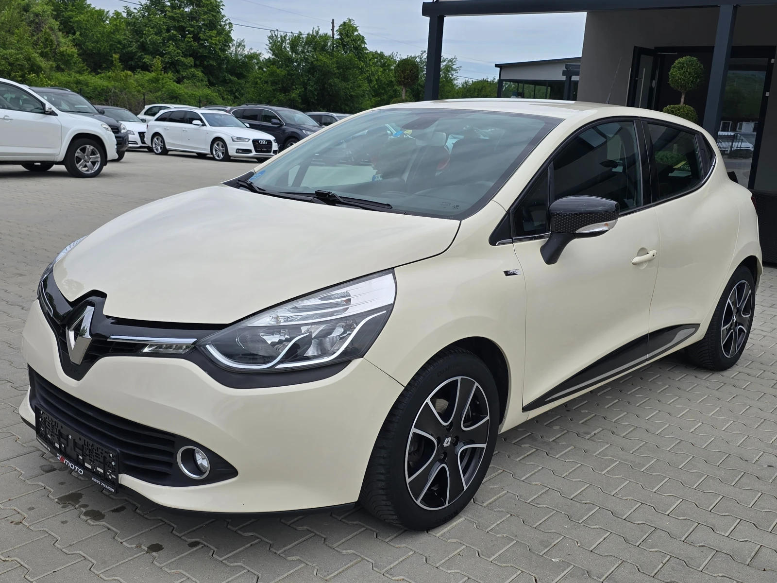 Renault Clio 1.5DCI, Автоматик, Камера, Нави, Keyless!, снимка 8 - Автомобили и джипове - 54615675