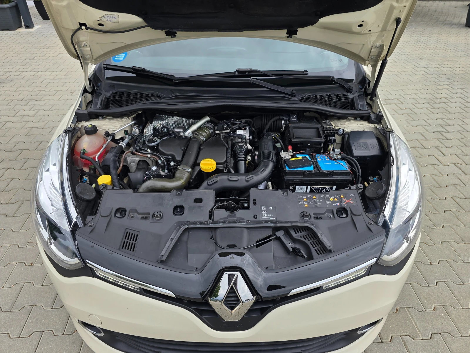 Renault Clio 1.5DCI, Автоматик, Камера, Нави, Keyless!, снимка 17 - Автомобили и джипове - 54615675