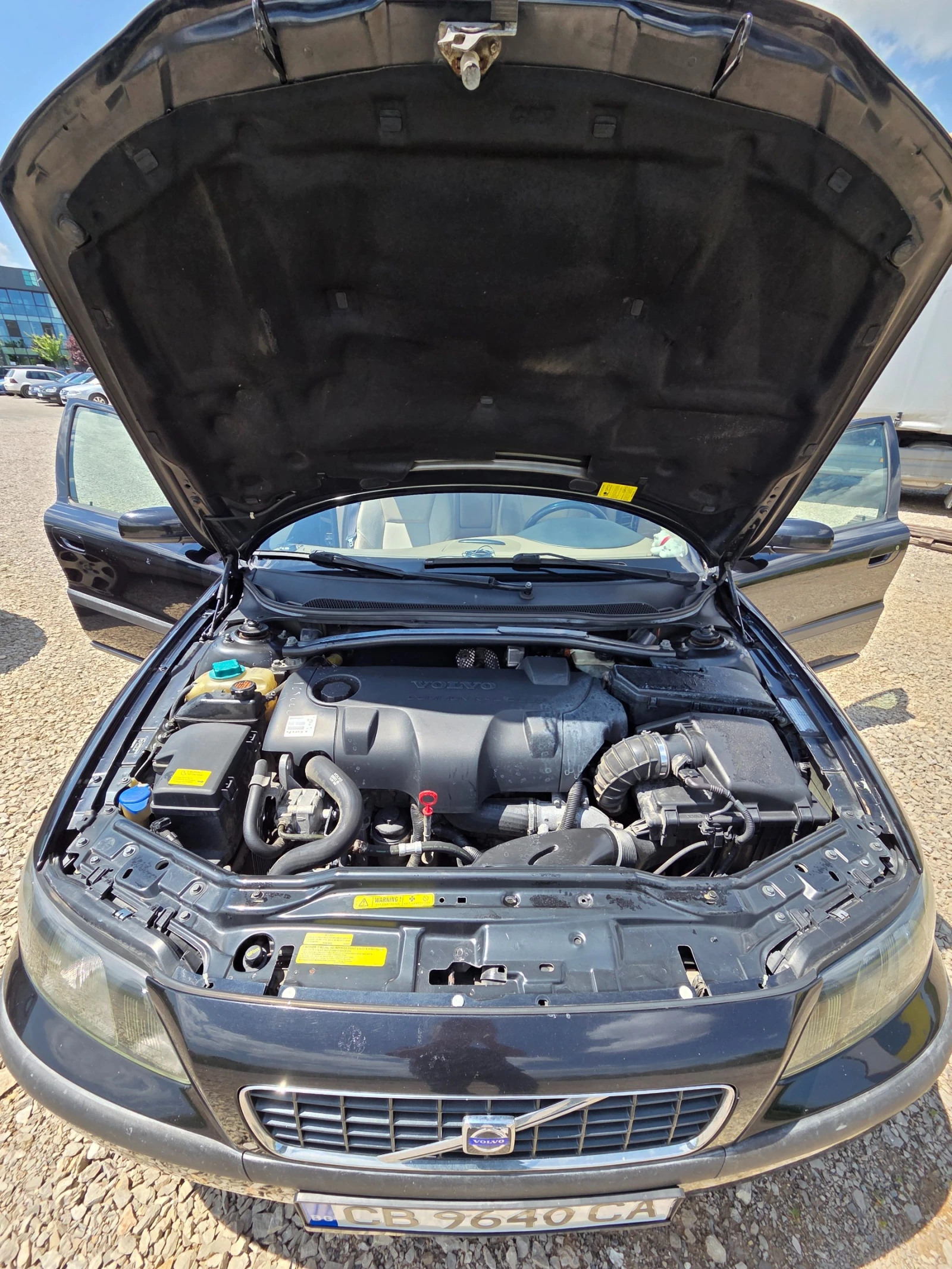 Volvo S60 2.4 D5, снимка 4 - Автомобили и джипове - 54702790