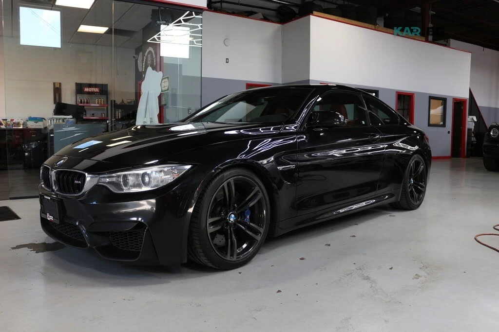 BMW M4 HARMAN* KARDON* SUNROOF* RED* LEATHER* ПОДГРЕВ* , снимка 2 - Автомобили и джипове - 54896076