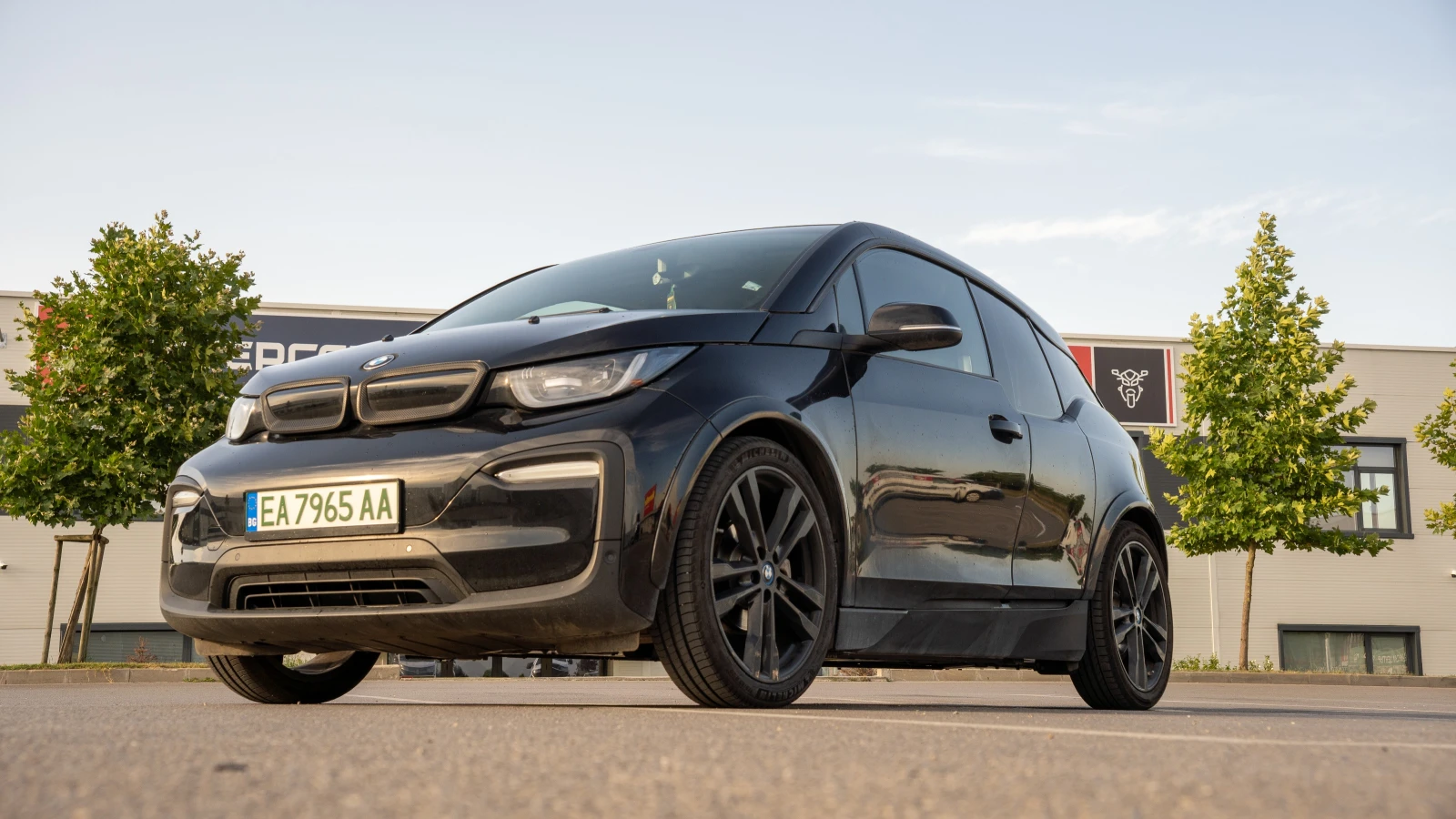 BMW i3 120Ah (S пакет) CARPLAY/Harman Kardon , снимка 17 - Автомобили и джипове - 55430421