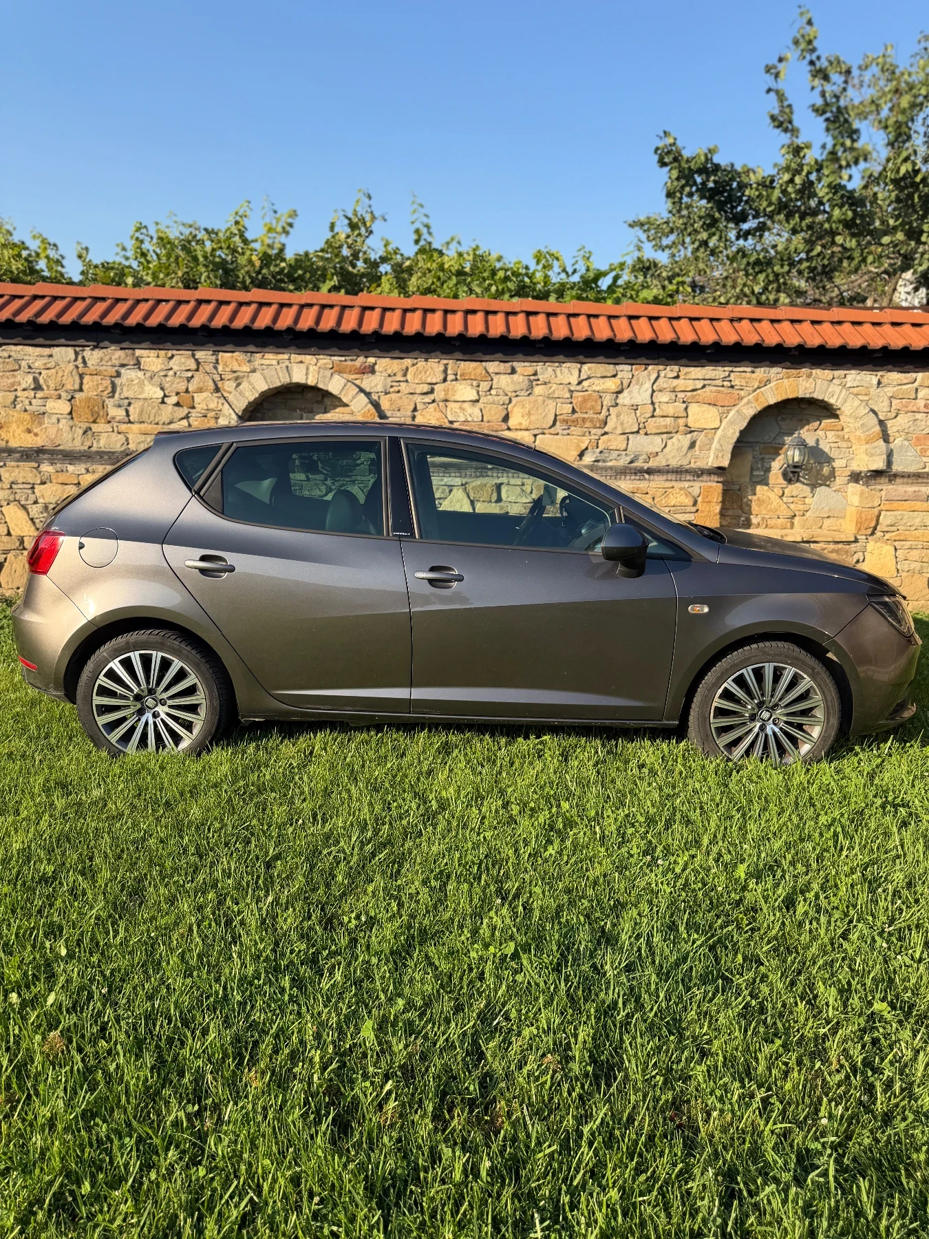 Seat Ibiza, снимка 3 - Автомобили и джипове - 55448368