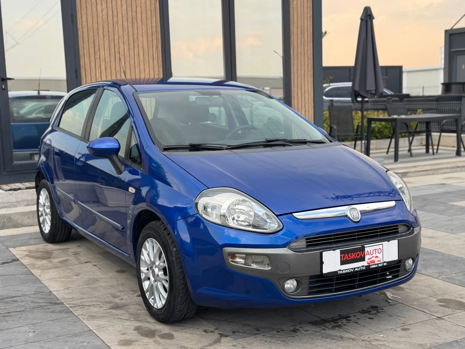 Fiat Punto 1.4I ГАЗ, снимка 3 - Автомобили и джипове - 55449147