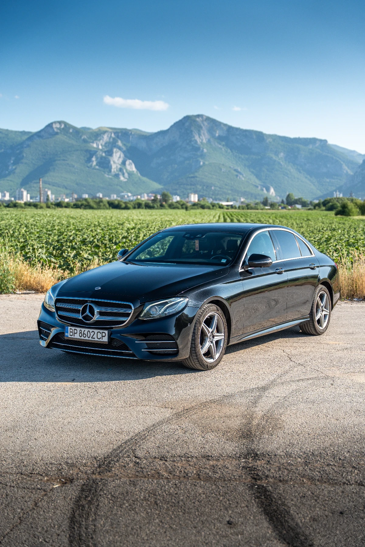 Mercedes-Benz E 220, снимка 2 - Автомобили и джипове - 55902210