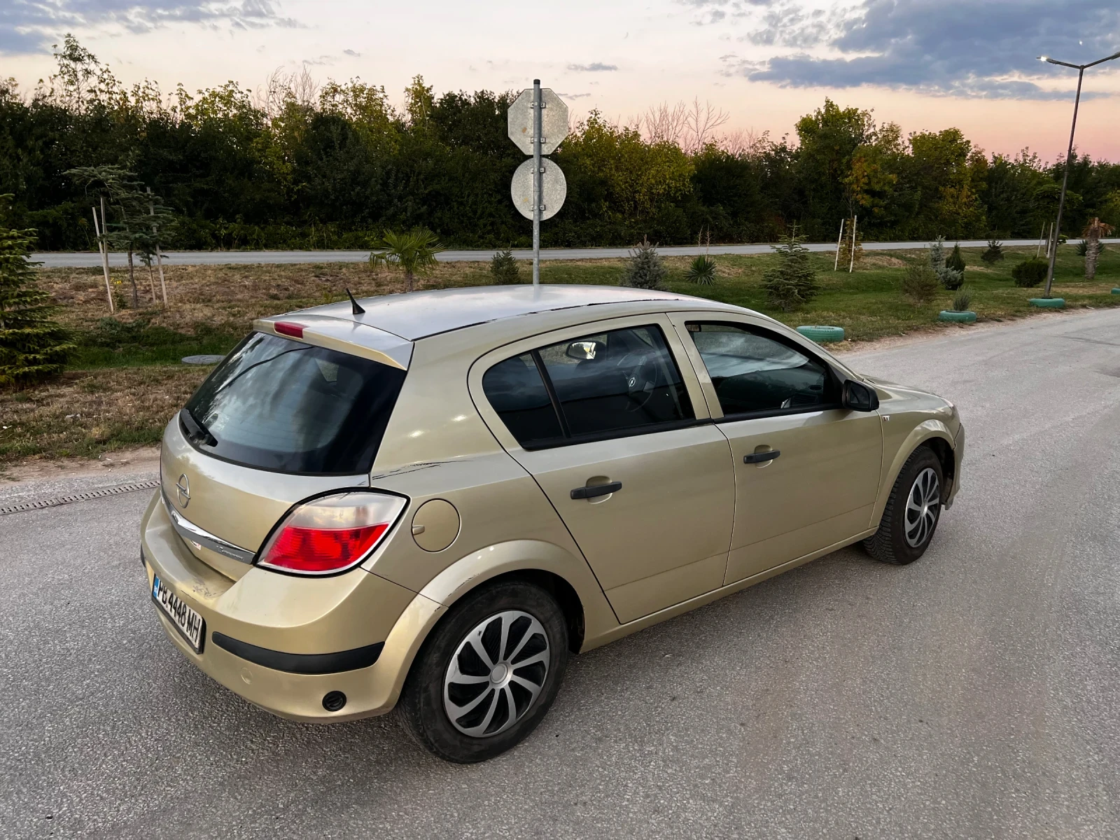 Opel Astra 1.6 бензин/газ, снимка 3 - Автомобили и джипове - 56247960