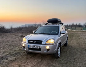 Hyundai Tucson 2.0 CRDI 4Х4 Обслужена, Всичко платено, снимка 2