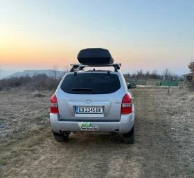 Hyundai Tucson 2.0 CRDI 4Х4 Обслужена, Всичко платено, снимка 3