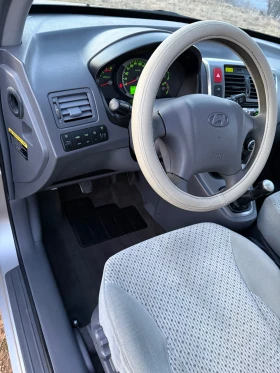 Hyundai Tucson 2.0 CRDI 4Х4 Обслужена, Всичко платено, снимка 9