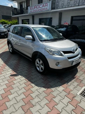    Toyota Urban Cruiser 1.3i---TOPP