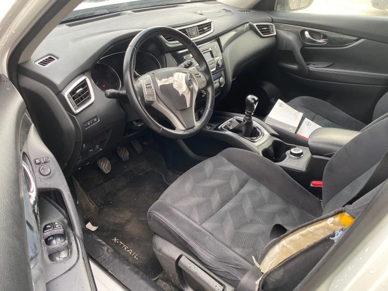 Nissan X-trail 1.6 DCI, снимка 9 - Автомобили и джипове - 43232474