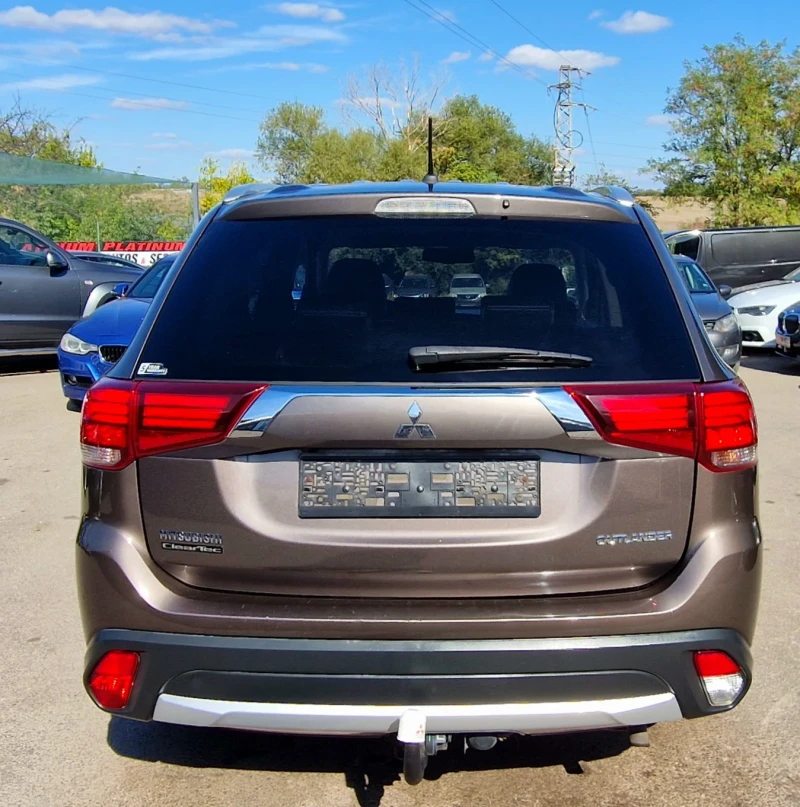 Mitsubishi Outlander KОЖА/НОВ/7 МЕСТЕН/AВТОМАТ, снимка 7 - Автомобили и джипове - 47644829