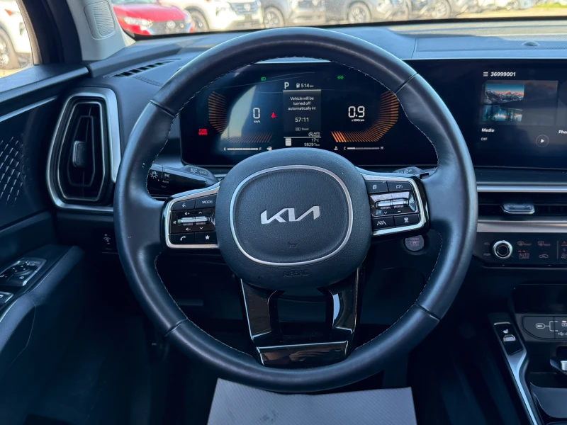 Kia Sorento 2024* EX* DISTRONIK* ОБДУХ* 7МЕСТА* 1 СОБСТВЕНИК* , снимка 9 - Автомобили и джипове - 52278789