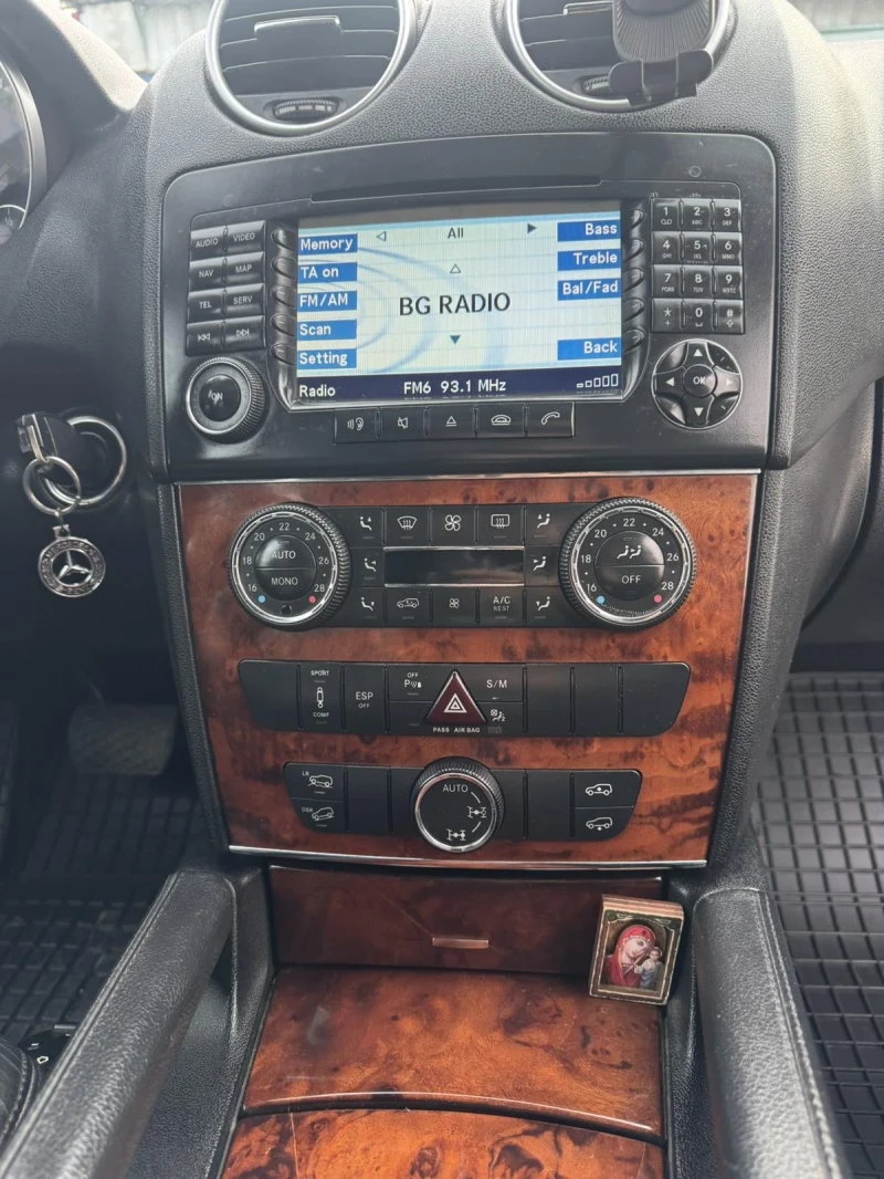 Mercedes-Benz ML 320 На реални километри, снимка 8 - Автомобили и джипове - 52655524