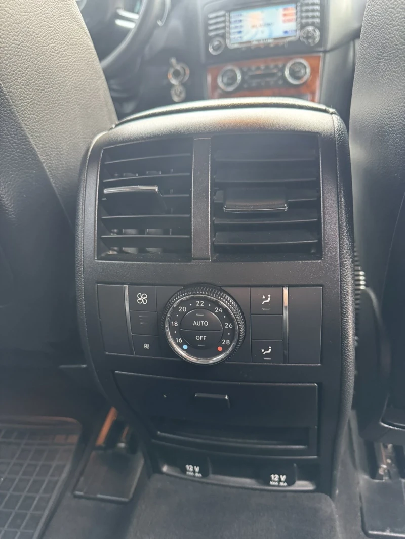 Mercedes-Benz ML 320 На реални километри, снимка 9 - Автомобили и джипове - 52655524