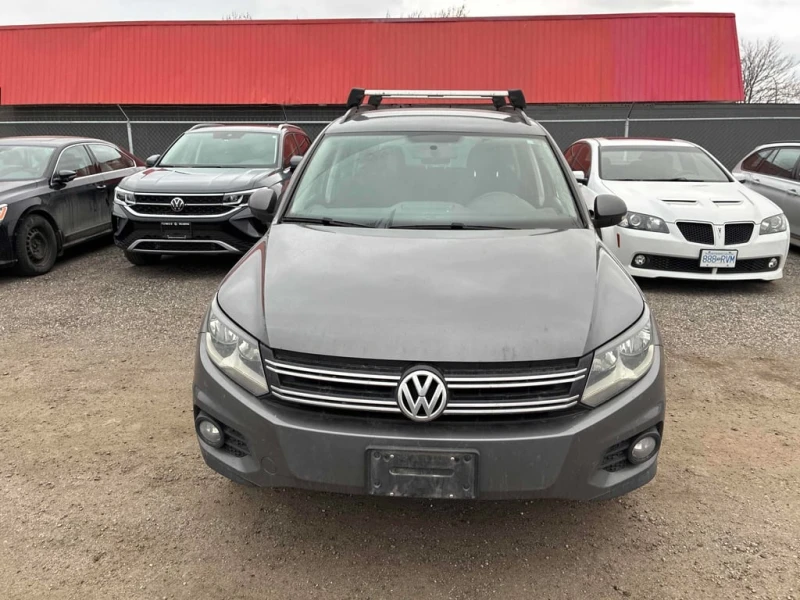 VW Tiguan * 2WD 4dr Auto * CARFAX * БЕЗ ПЪРВОНАЧАЛНА ВНОСКА, снимка 6 - Автомобили и джипове - 53158874