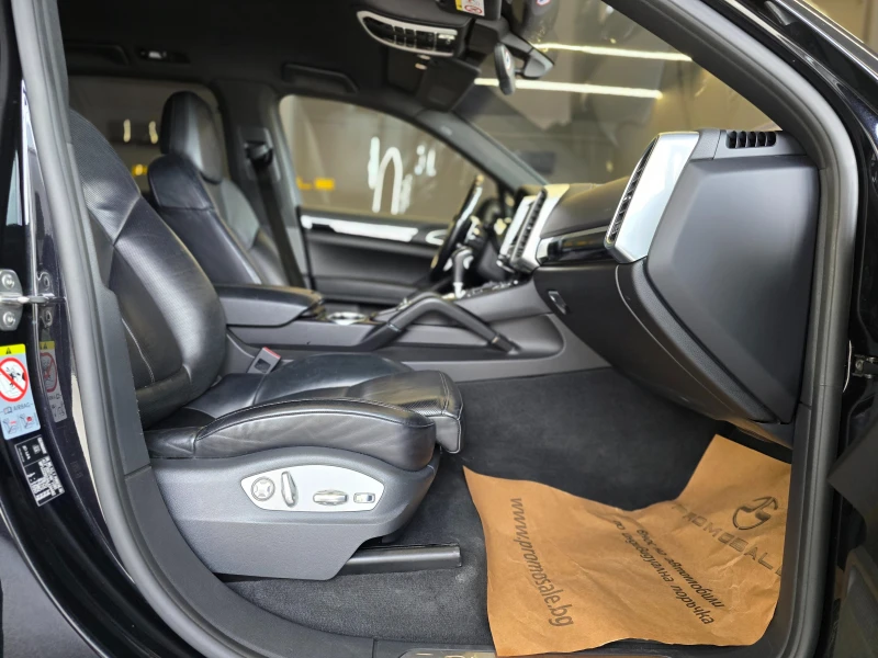 Porsche Cayenne Platinum Edition* Shadow line* PASM* Бартер ЛИЗИНГ, снимка 14 - Автомобили и джипове - 53167554