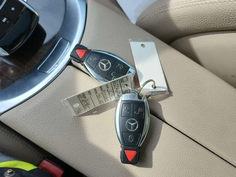 Mercedes-Benz GLC * 300 * CARFAX * ЦЕНА ДО БГ, снимка 9 - Автомобили и джипове - 53523586