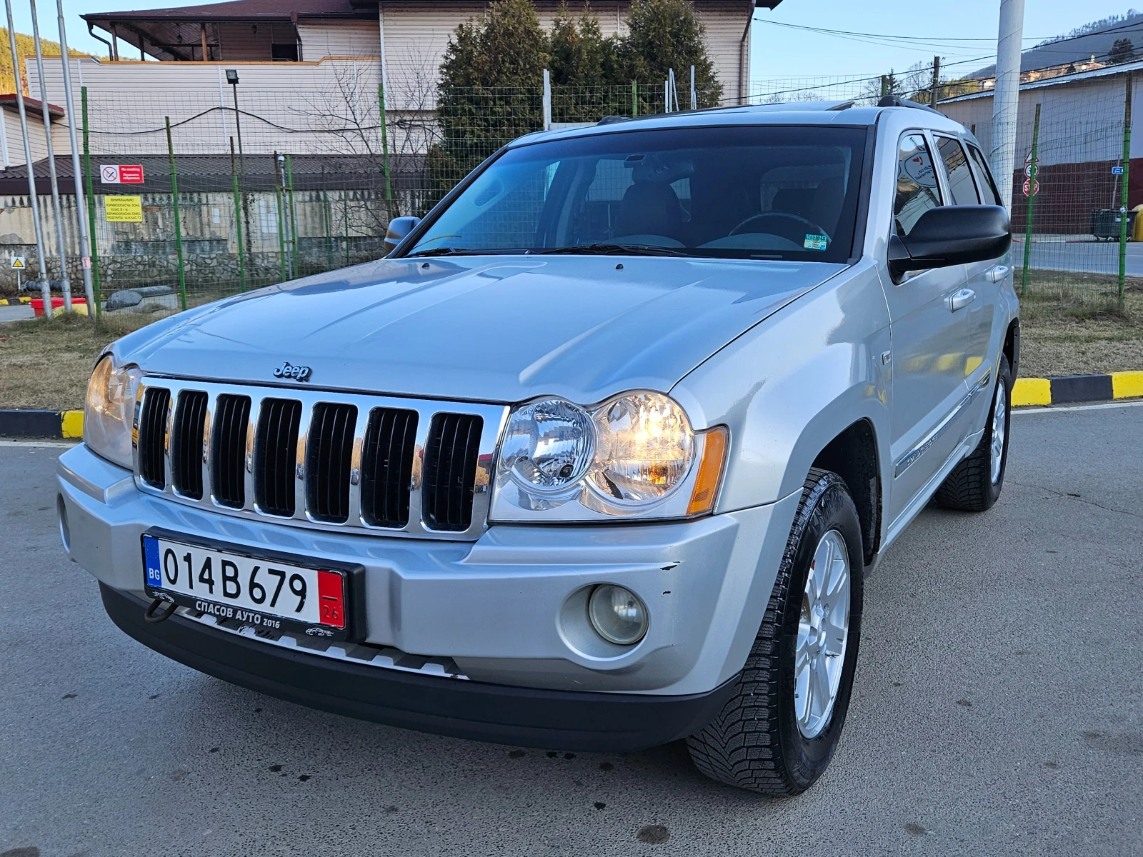 Jeep Grand cherokee 4.7 GAZ/Avtomat/Koja/Navig/Quadra Drive, снимка 1