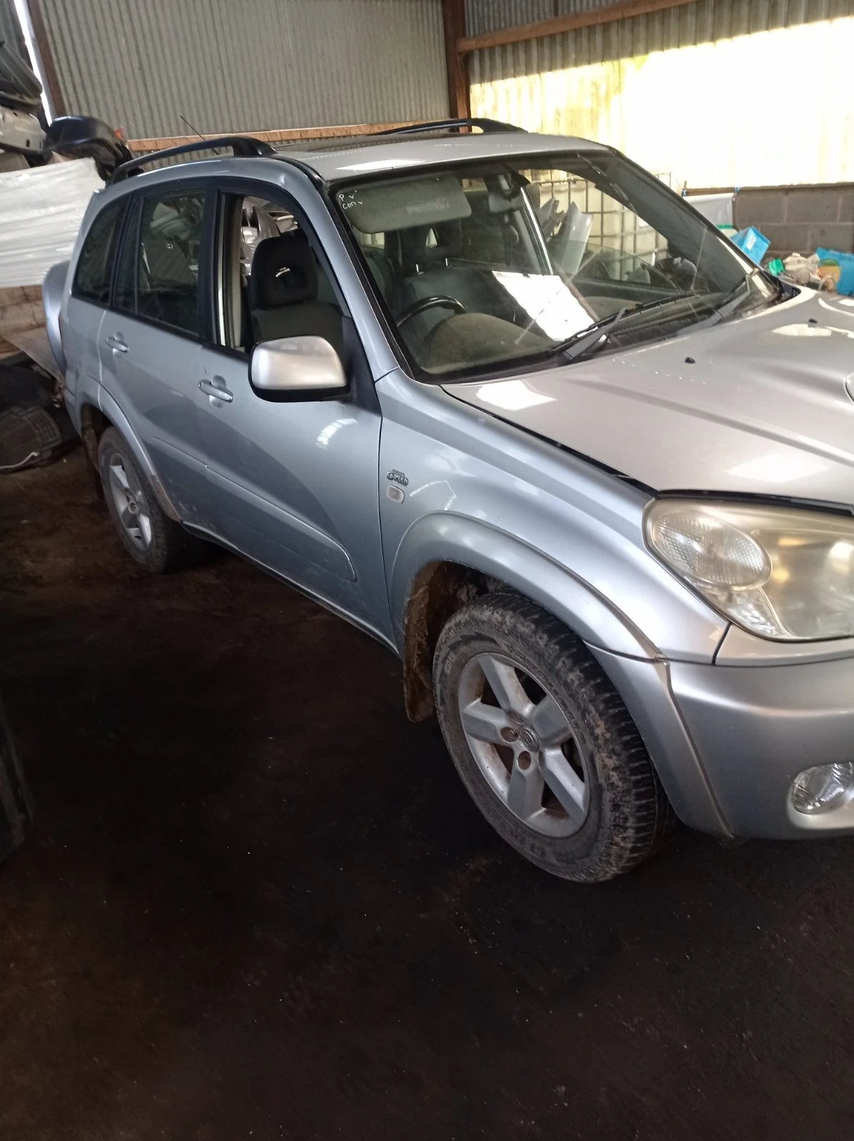 Toyota Rav4 2.0 D4D 116kc, снимка 2 - Автомобили и джипове - 14014075