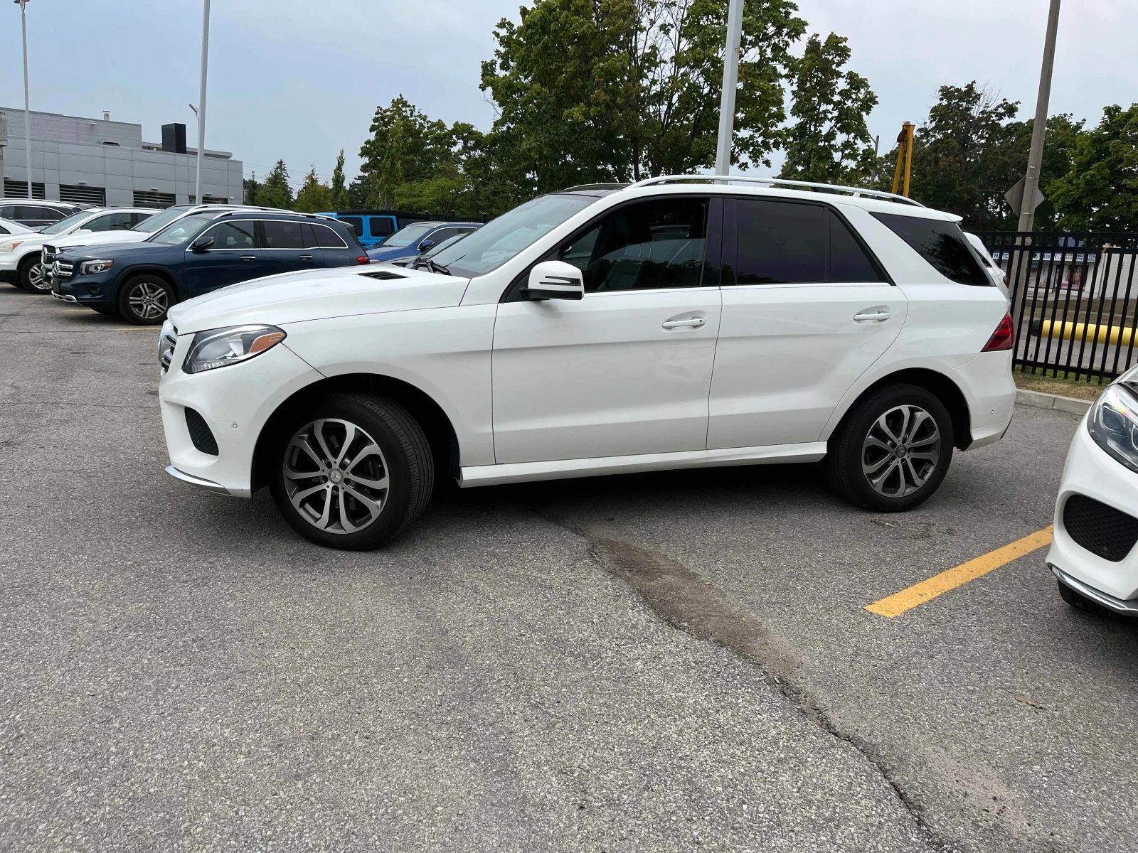 Mercedes-Benz GLE 350 * 4MATIC * CARFAX * ЦЕНА ДО БГ - изображение 3