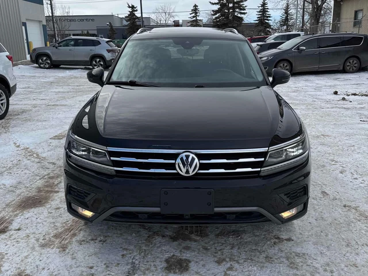 VW Tiguan * Highline * CARFAX * ЦЕНА ДО БГ, снимка 6 - Автомобили и джипове - 53738873