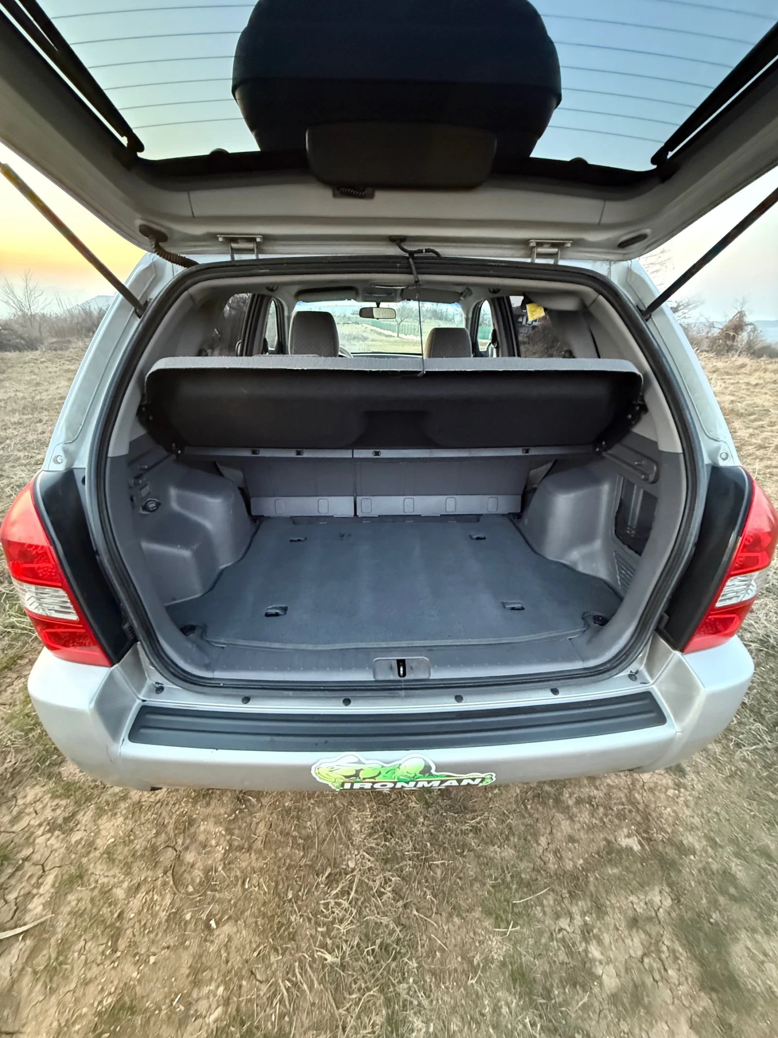 Hyundai Tucson 2.0 CRDI 4�4 ���������, ������ ������� | Mobile.bg � ����������� 5