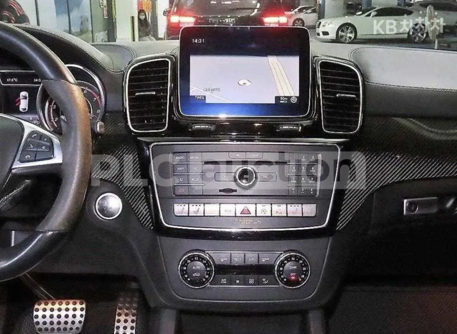 Mercedes-Benz GLE 63 S AMG GLE63S Coupe/360 камери/Обдухване/FULL/Без аналог!, снимка 11 - Автомобили и джипове - 54077573