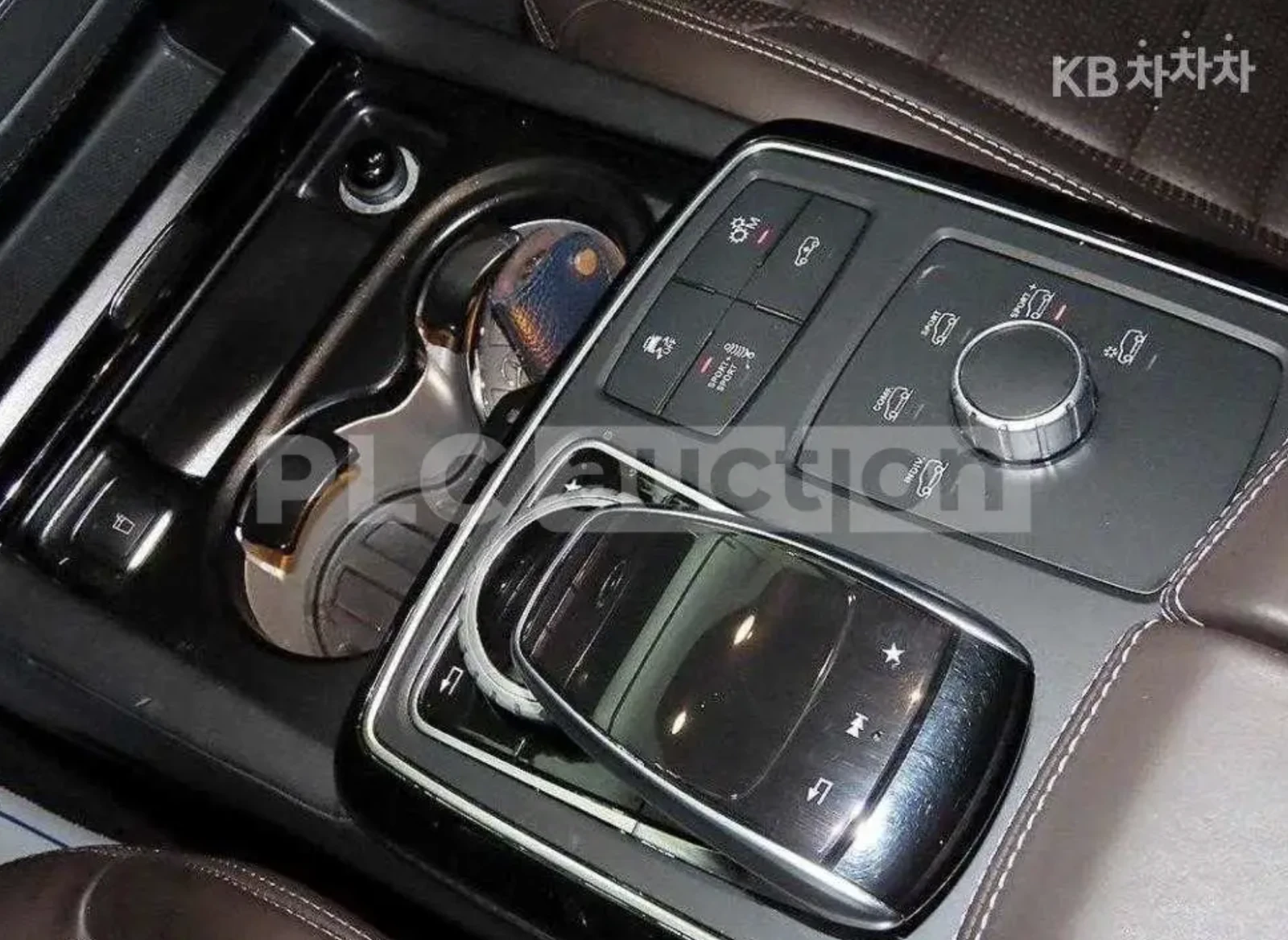 Mercedes-Benz GLE 63 S AMG GLE63S Coupe/360 камери/Обдухване/FULL/Без аналог!, снимка 13 - Автомобили и джипове - 54077573