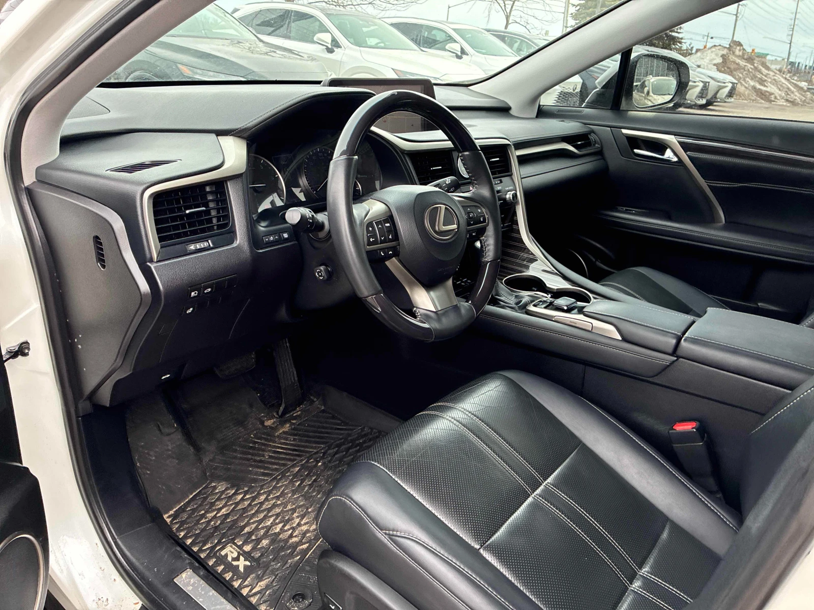 Lexus RX 350 ПОДГРЕВ* 360КАМЕРА* LANE* ASSIST* КЕЙЛЕС* , снимка 6 - Автомобили и джипове - 54152071