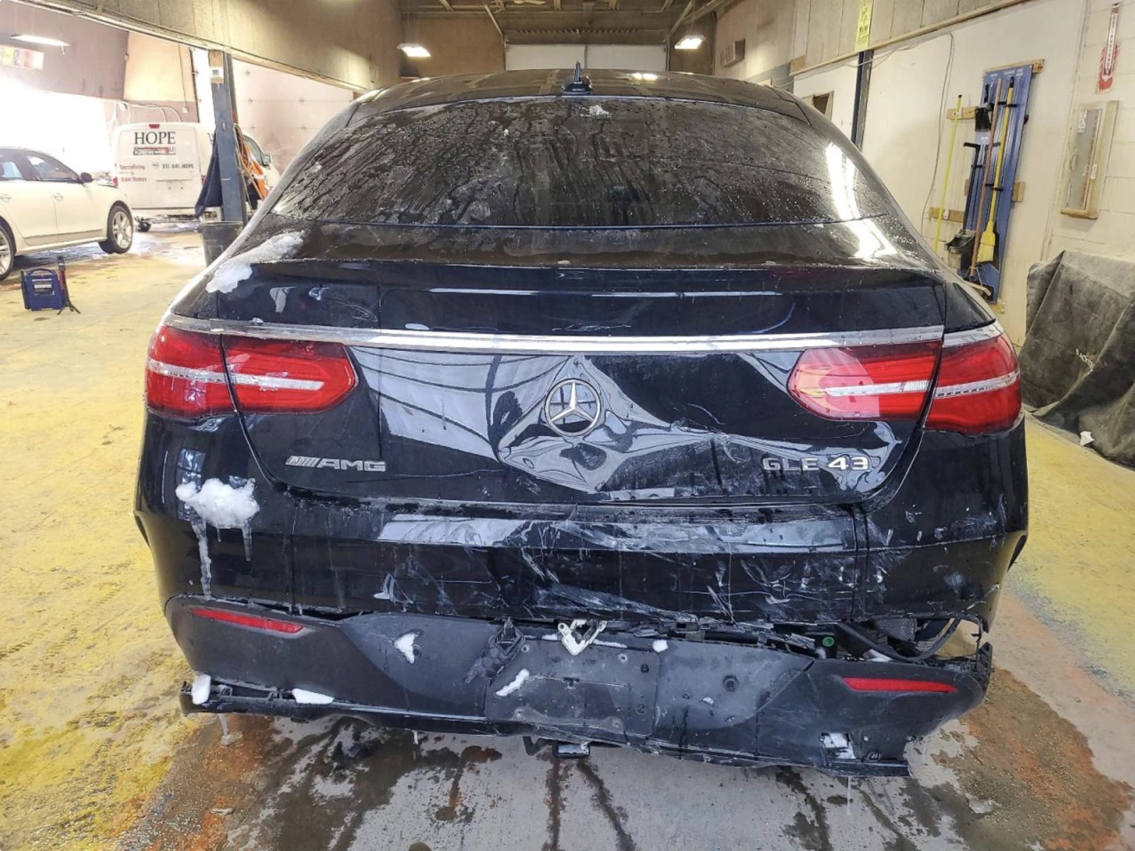 Mercedes-Benz GLE 43 AMG АВТОКРЕДИТ, снимка 6 - Автомобили и джипове - 54619616