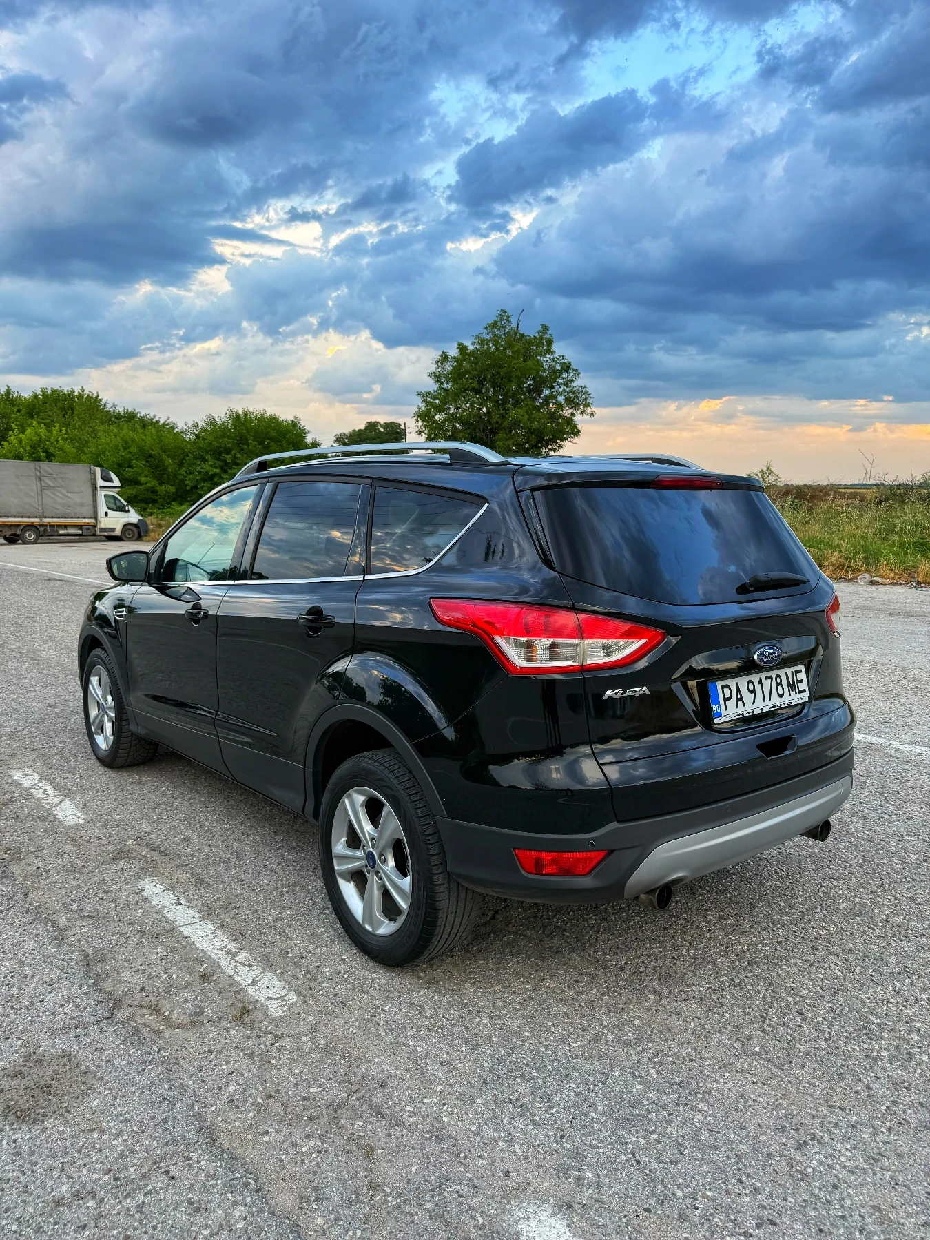 Ford Kuga 2.0 TDCi * TITANIUM* ТОП СЪСТОЯНИЕ* !, снимка 6 - Автомобили и джипове - 54803917