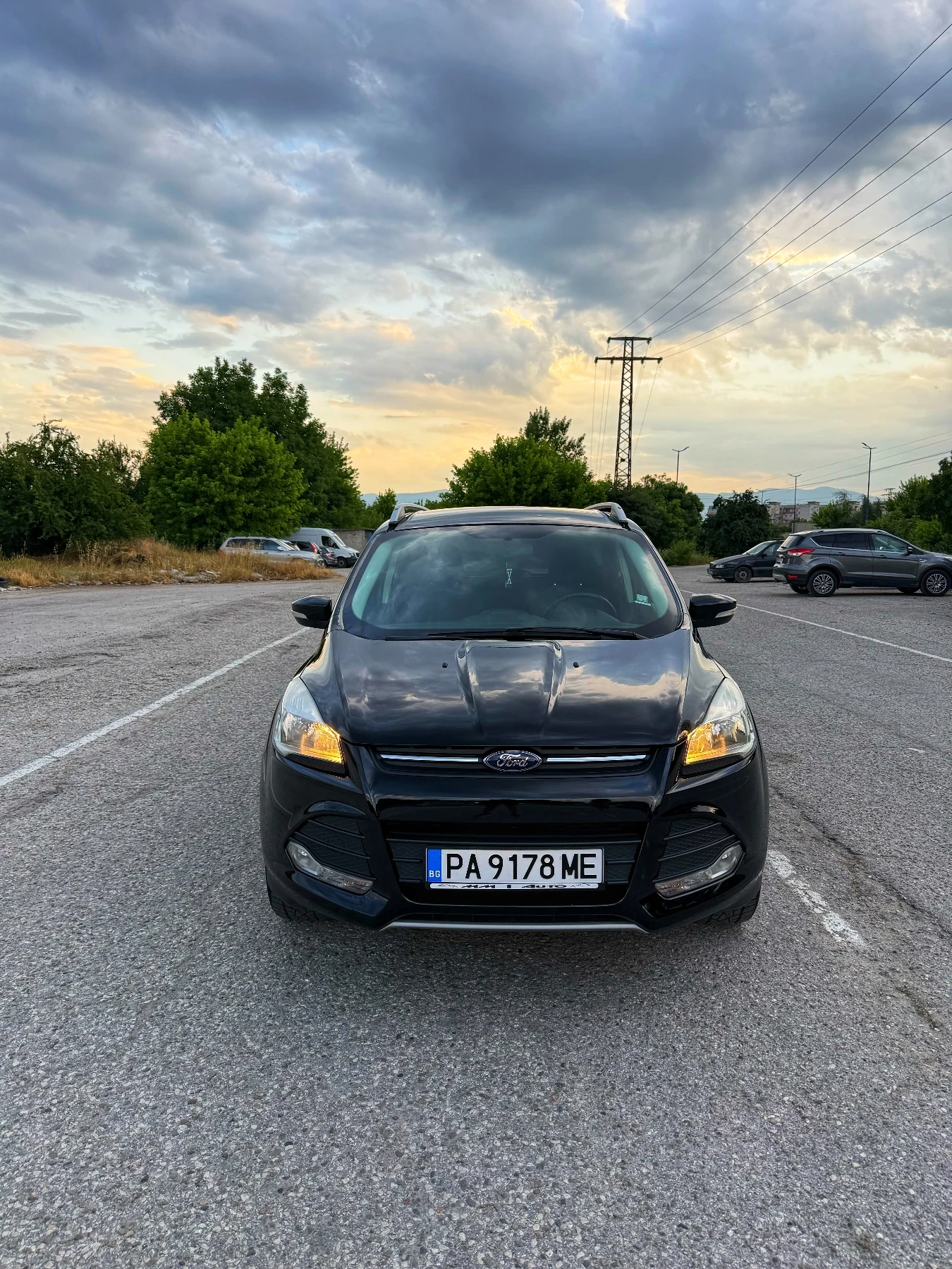 Ford Kuga 2.0 TDCi * TITANIUM* ТОП СЪСТОЯНИЕ* !, снимка 2 - Автомобили и джипове - 54803917