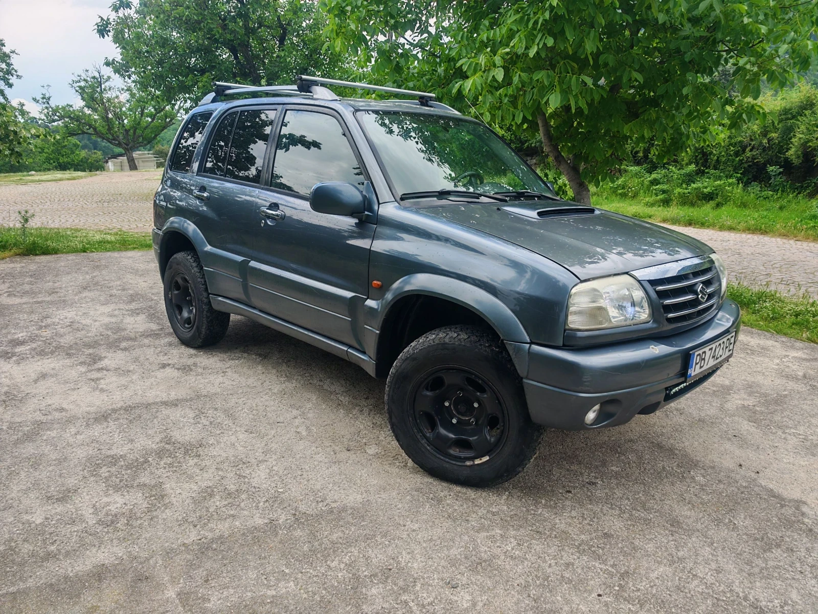 Suzuki Grand vitara 2.0hdi* Camera* NAVI* LED* 4x4, снимка 2 - Автомобили и джипове - 54943664