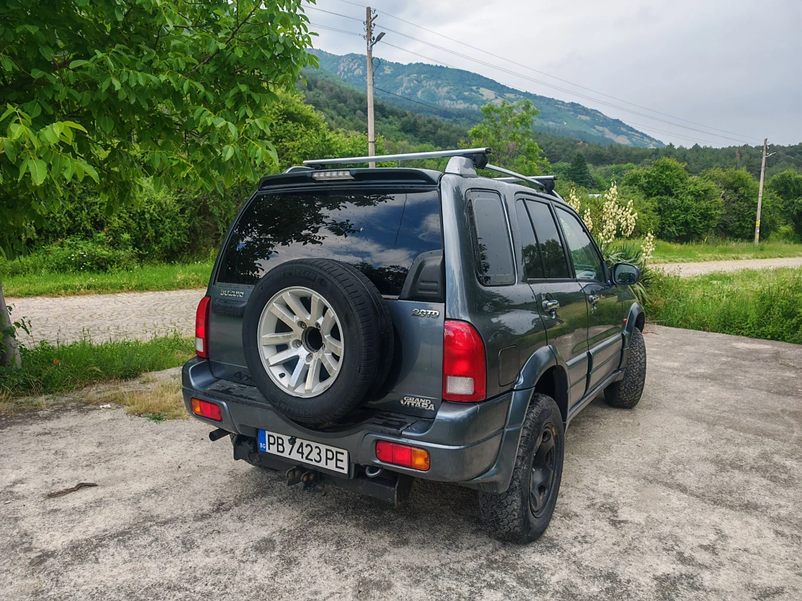 Suzuki Grand vitara 2.0hdi* Camera* NAVI* LED* 4x4, снимка 3 - Автомобили и джипове - 54943664