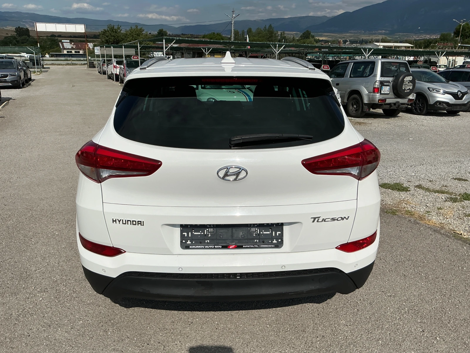 Hyundai Tucson 1.7 CRDI, снимка 7 - Автомобили и джипове - 55382778