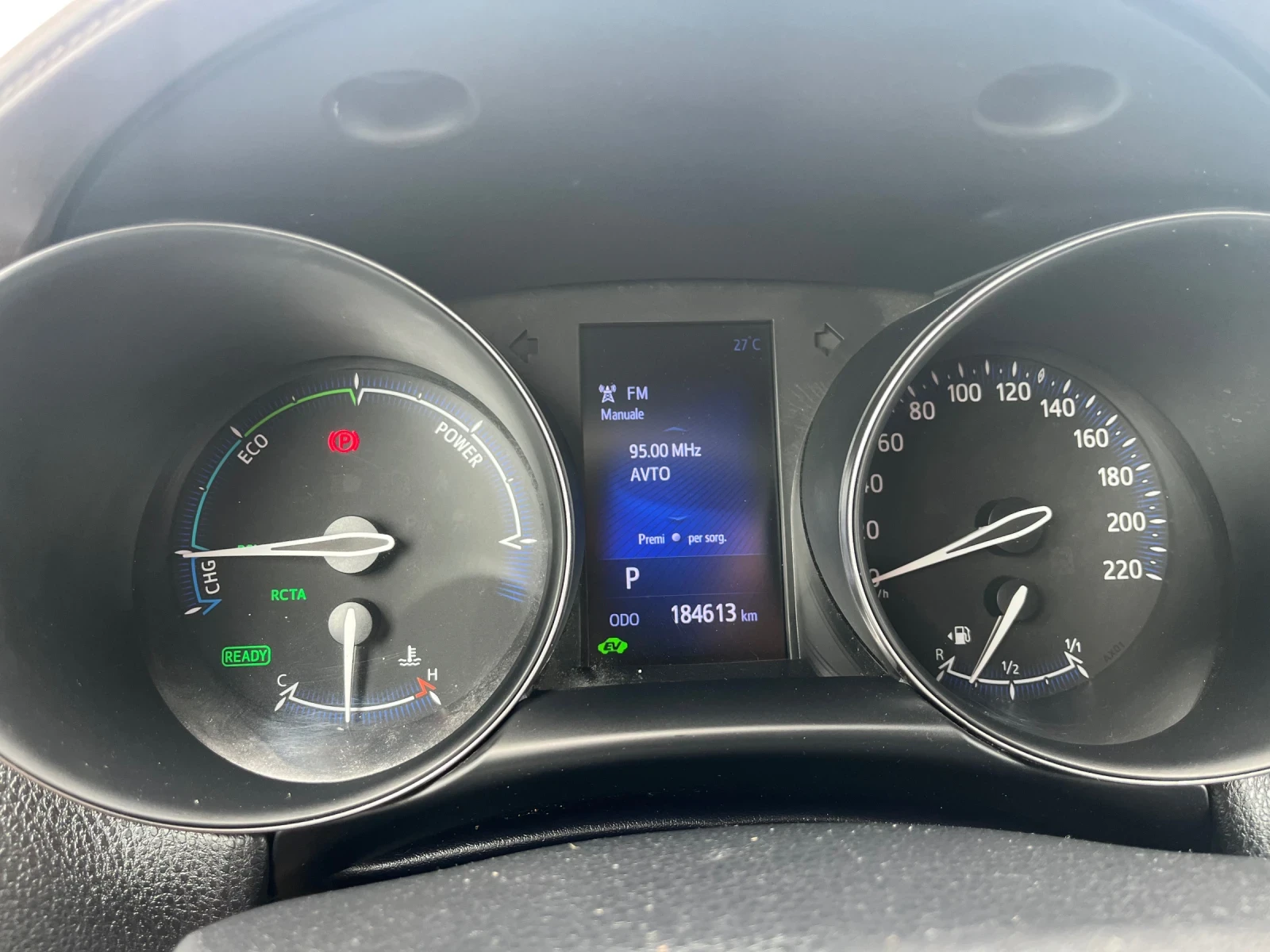 Toyota C-HR 1.8 Hybrid Lounge, снимка 8 - Автомобили и джипове - 55431576