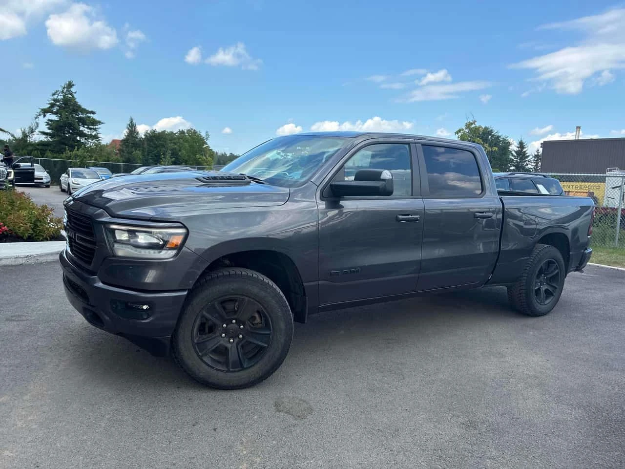 Dodge RAM 1500 Sport | CARFAX | БЕЗ ИНЦИДЕНТИ | ДВА КЛЮЧА, снимка 2 - Автомобили и джипове - 55514144