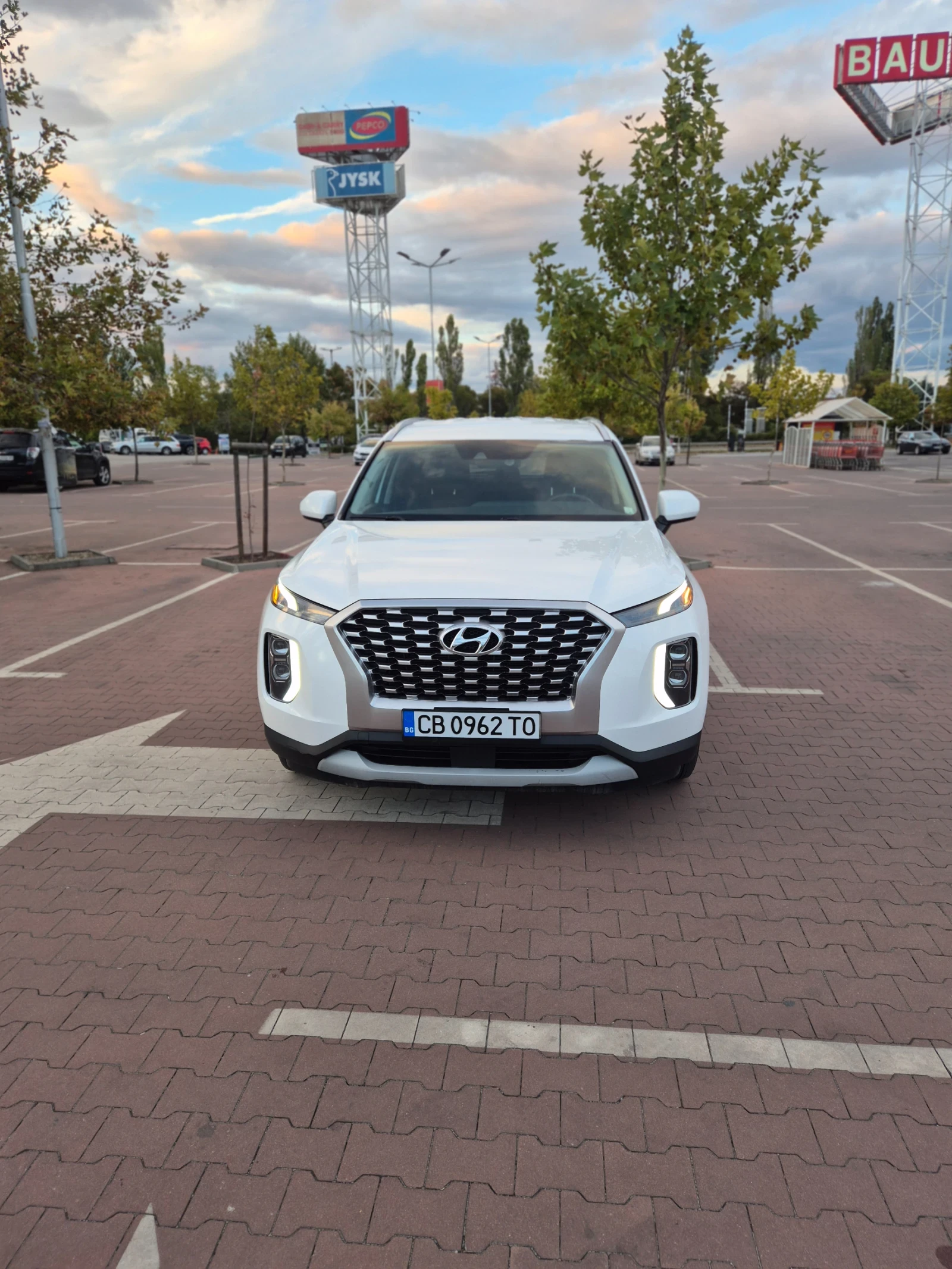 Hyundai Palisade 3.8 V6 AWD  / 7+ 1 места, снимка 2 - Автомобили и джипове - 56243883