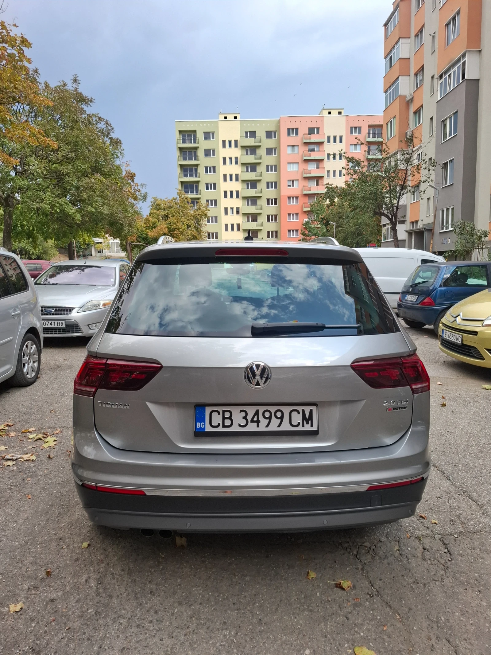 VW Tiguan 2.0, снимка 6 - Автомобили и джипове - 56485532