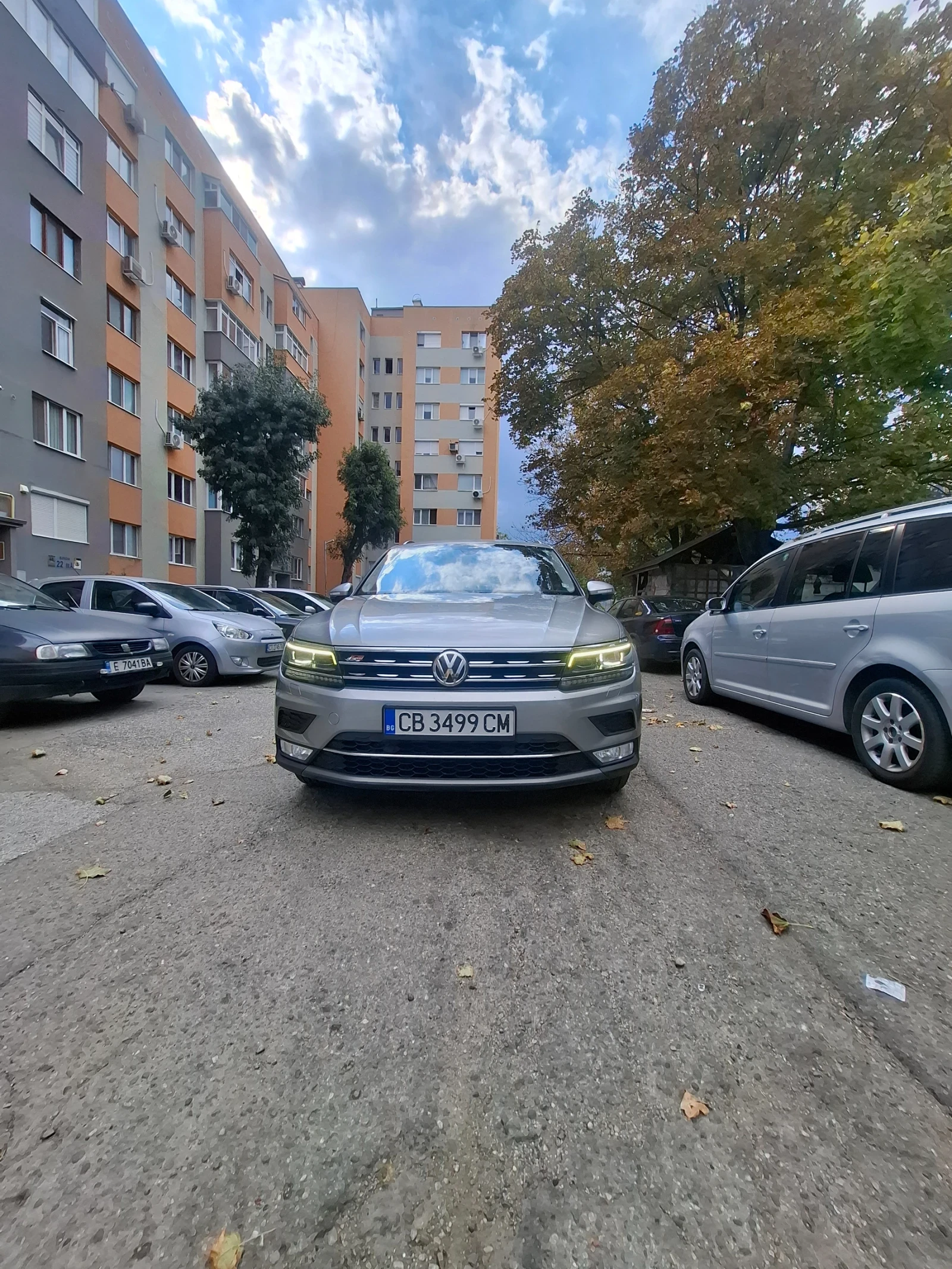 VW Tiguan 2.0, снимка 9 - Автомобили и джипове - 56485532