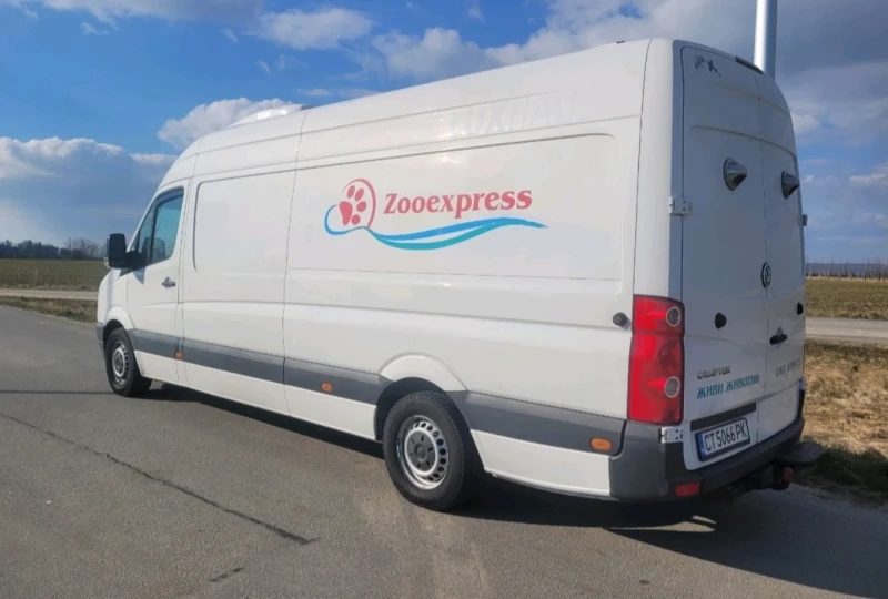 VW Crafter Легло, Темпомат, Климатик , снимка 3 - Бусове и автобуси - 52953737