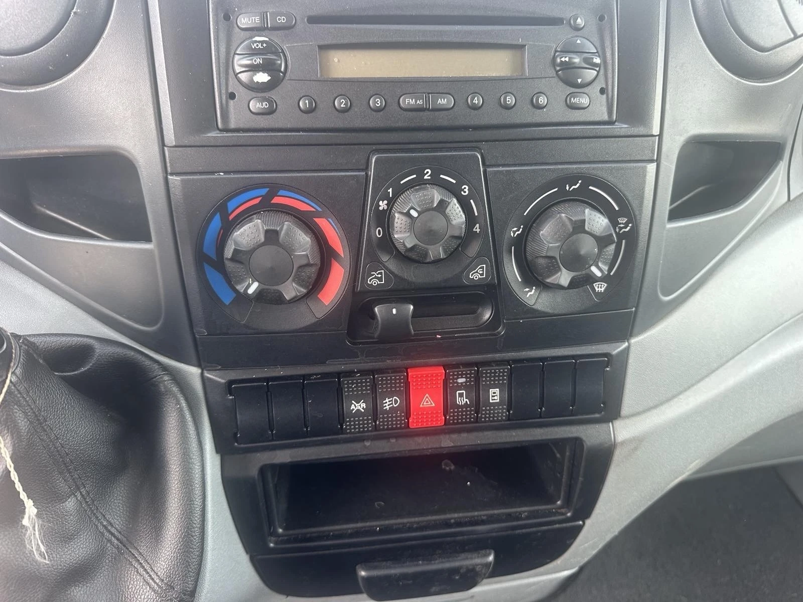 Iveco 35c18   | Mobile.bg   12