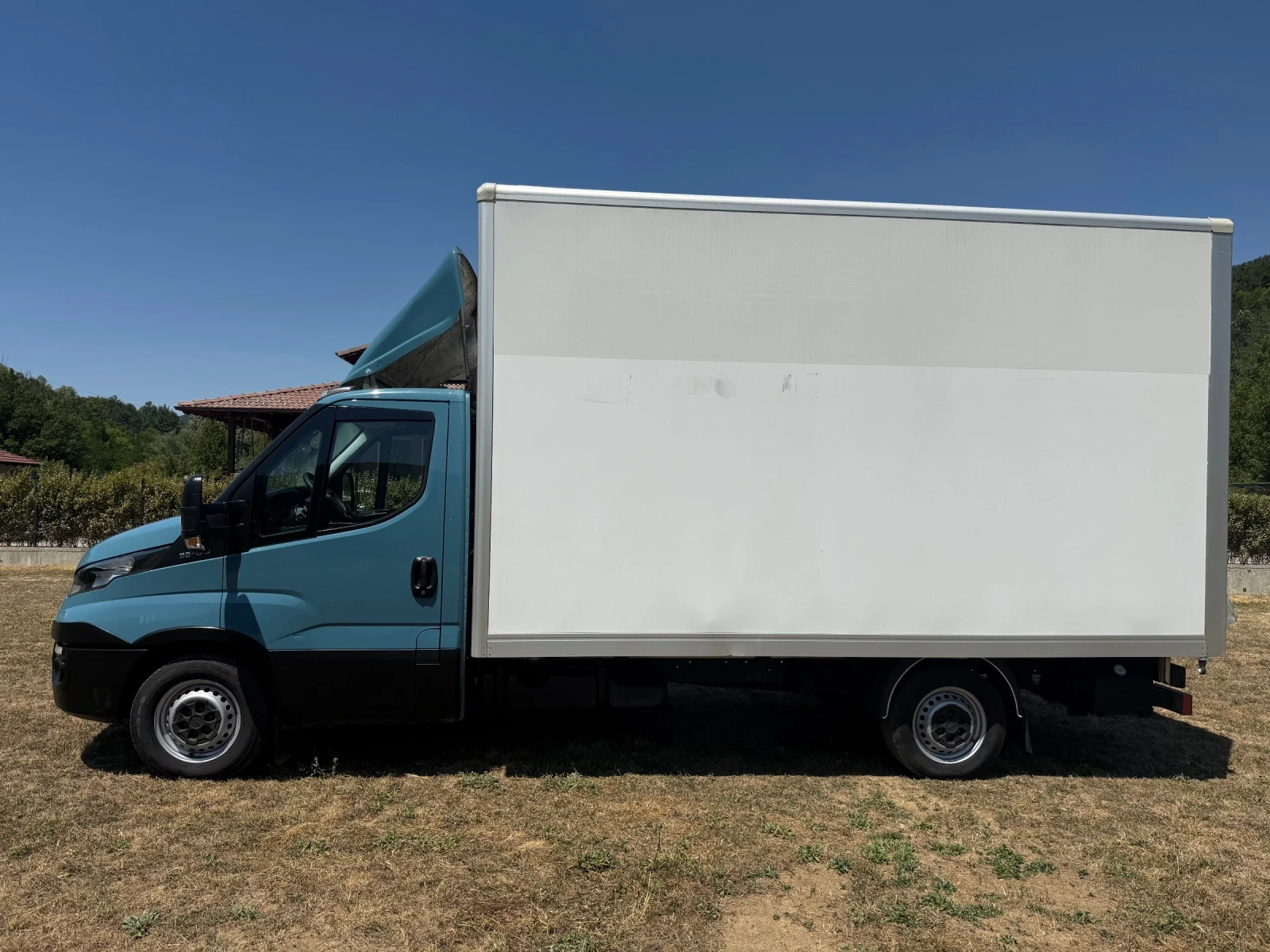 Iveco 35S18 35S17  Борд Климатик Фургон 4.10M МЕЖДУОСИЕ - изображение 4