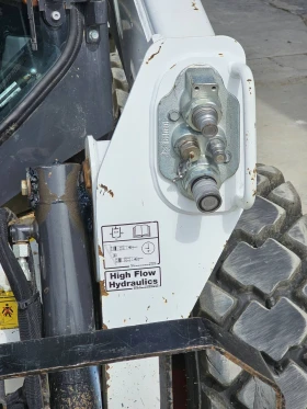 Мини челни товарачи Bobcat S590, снимка 9