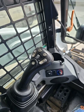 Мини челни товарачи Bobcat S590, снимка 4