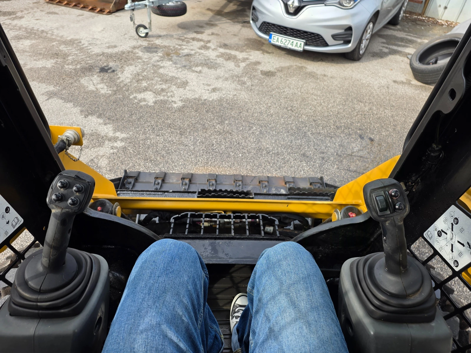 ���� ����� �������� Cat 226D3-3500����. | Mobile.bg � ����������� 15