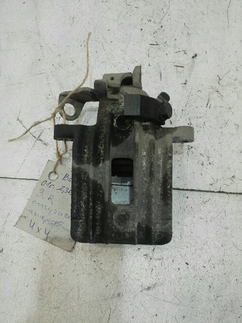 Спирачен апарат заден десен Фолксваген Бора 2.3Б