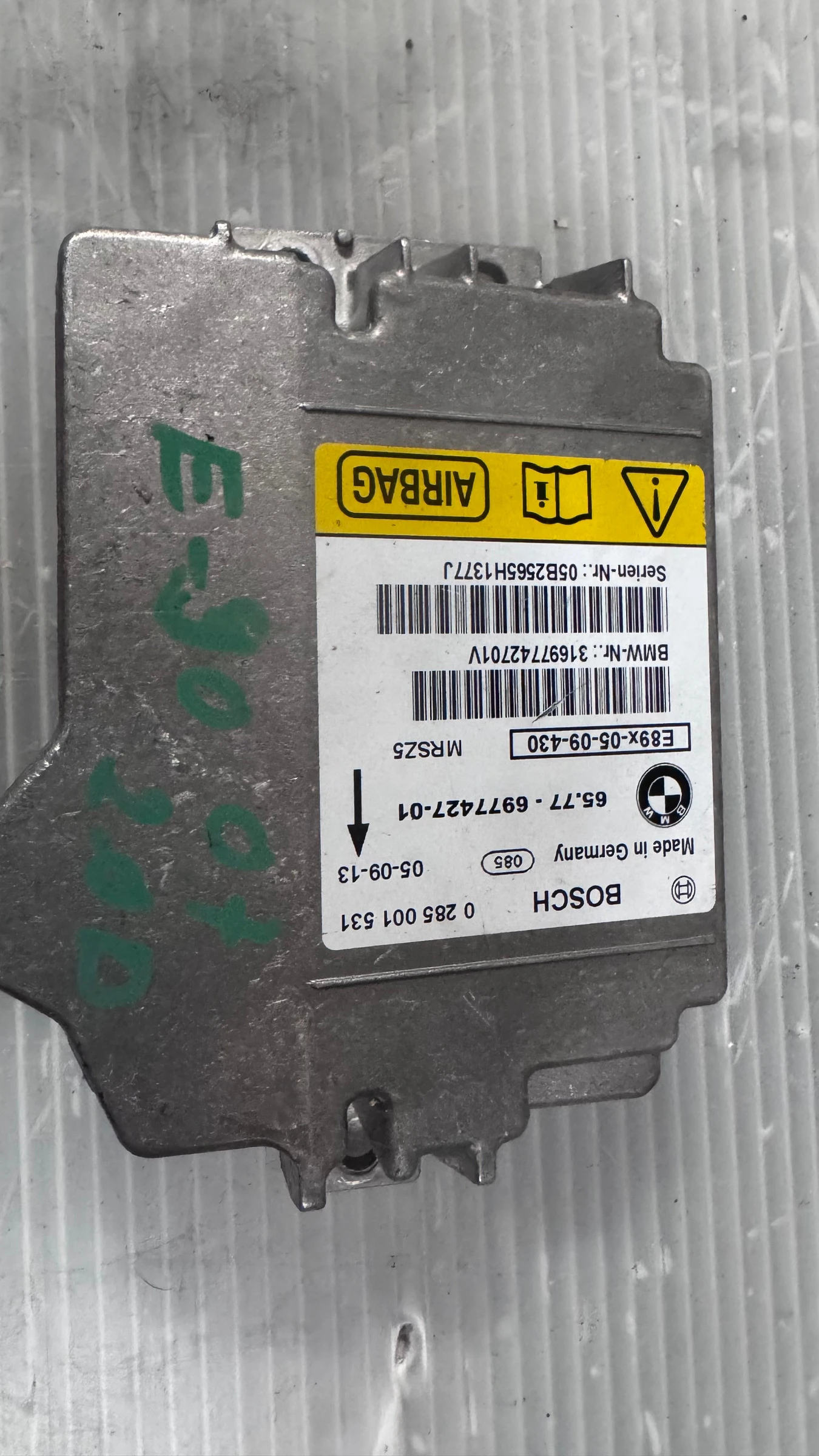 Airbag  /  /  a BMW E90 - 65.77-6977427-01 / 0285001531 | Mobile.bg   1