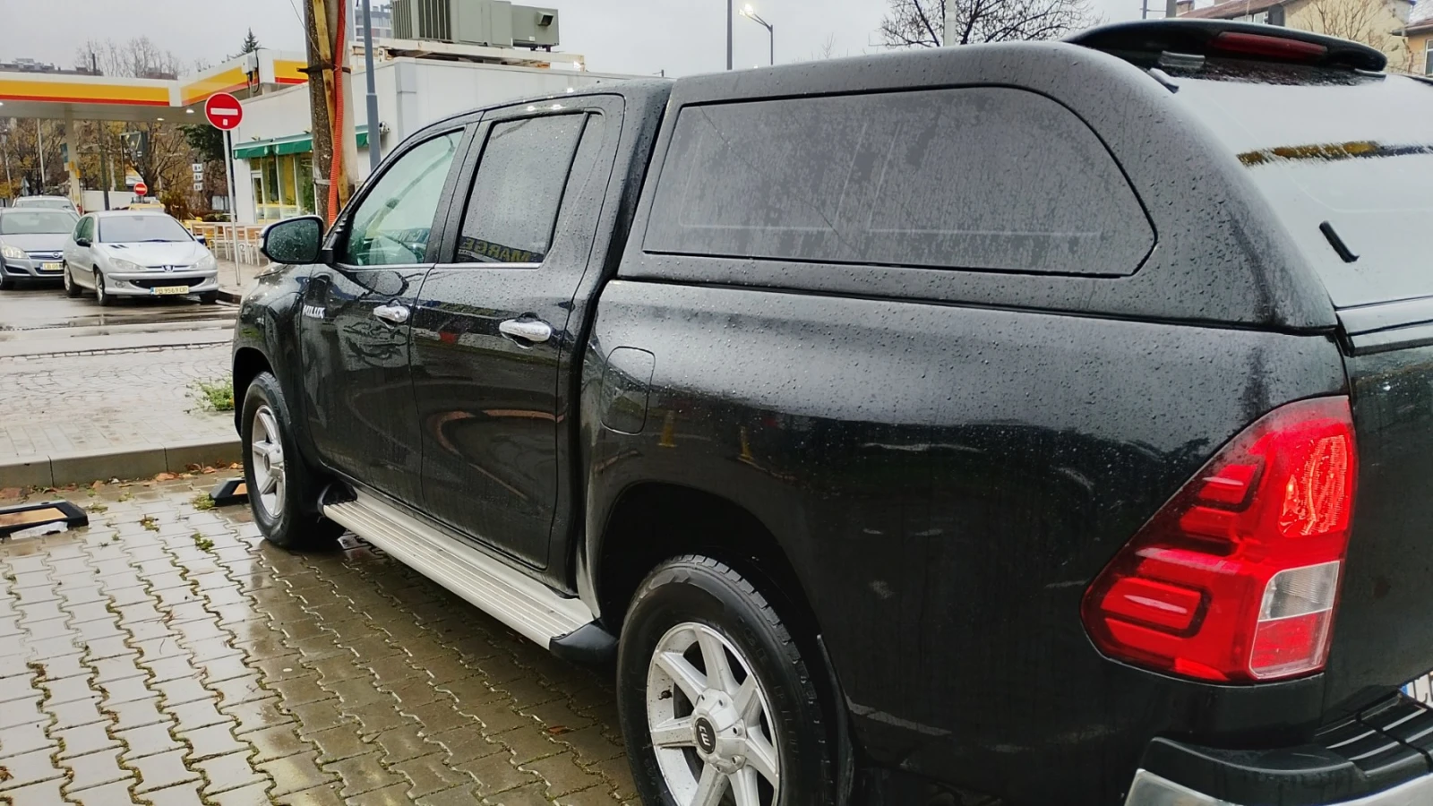  Toyota Hilux  | Mobile.bg   3